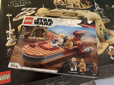 The cantina set was missing something. Fixed it. : r/lego