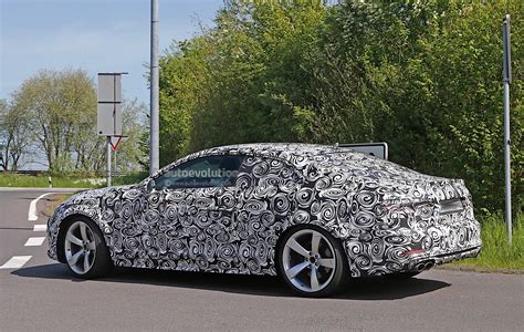 Audi Testing RS5 Prototype with Full Camouflage, Spyshots Reveal - autoevolution