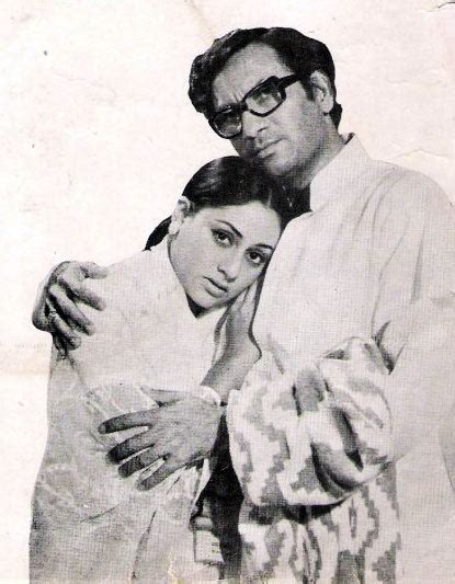 Classics revisited: Jaya Bachchan's sterling turn in Kora Kagaz - Rediff.com Movies