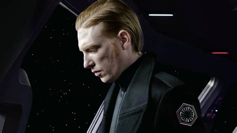 The Mandalorian S3’s Commandant Hux Ties the Show to the Star Wars Sequel Trilogy