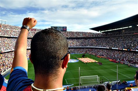 4 Things to Know about the Intense FC Barcelona and Real Madrid Rivalry | by Armen Parajian | Medium