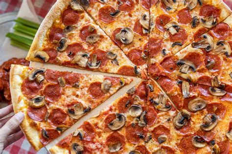 Home Slice Pizza announces expansion to Houston