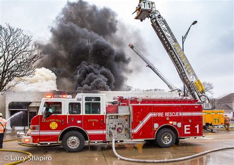 Fire Trucks In Action 2019: 16-Month Calendar Includes September 2018 through December 2019 ...