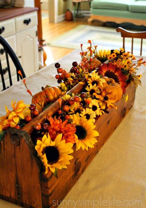 29 Best Farmhouse Fall Decorating Ideas and Designs for 2017