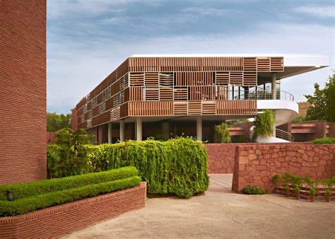 Gallery of Annex Building of Korean Embassy in India / AA Studio ...