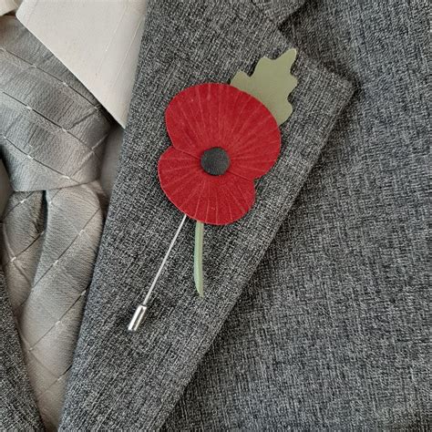 Red poppy Men's lapel pin set of 5 Remembrance day | Etsy