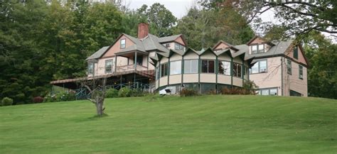 Apple Tree Inn Lenox MA Review - Getaway Mavens