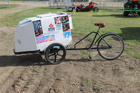 ICE CREAM CART & BICYCLE