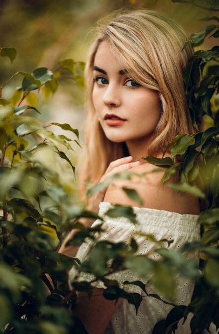 Super nature fashion shoot forests Ideas | Portrait photography women ...