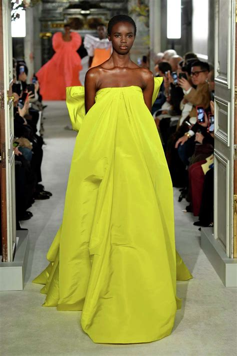 Valentino show features 43 black models, Naomi Campbell