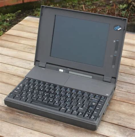 RARE VINTAGE IBM ThinkPad 300, launched in 1992 with the ThinkPad 700 and 700C £51.00 - PicClick UK