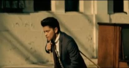 Bruno Mars Debuts “Grenade” Music Video – Celebrific