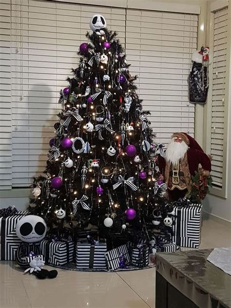 10+ Black Christmas Decorations Ideas – DECOOMO