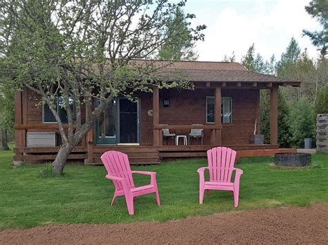 2 Bedroom Cabin – Johnson Lake Cottages