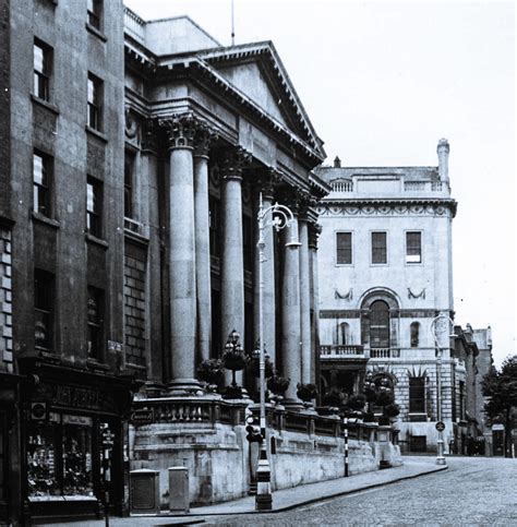 Dublin City Hall, the story of the Capital - Dublin Citi Hotel
