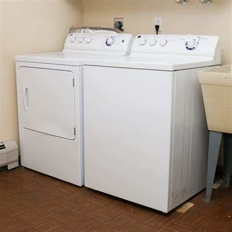 General Electric Washer and Dryer Set | EBTH