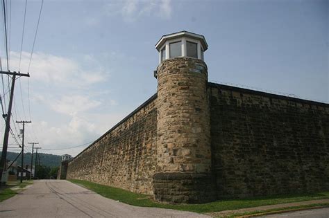 West Virginia Penitentiary – Haunted Houses