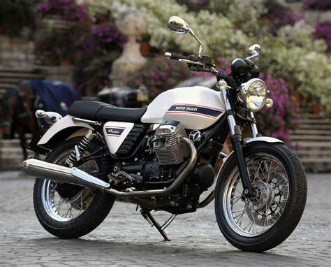 Moto Guzzi V 7 Classic