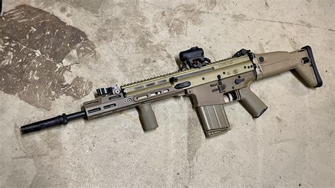 FN SCAR 17S : r/GunPorn