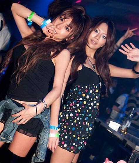 Night Clubs in China (29 pics)