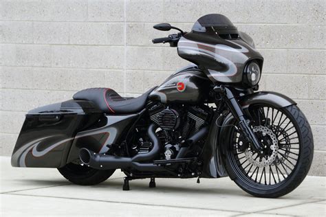 2016 HARLEY DAVIDSON STREET GLIDE SPECIAL CUSTOM BAGGER - RETRO ...