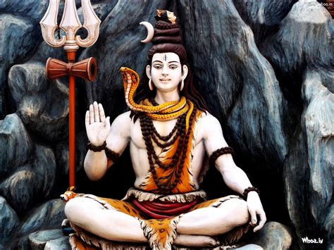 The main iconographic attributes of Shiva are the third eye on his forehead, the snake Vasuki ...