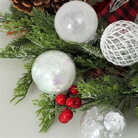 Dream On With Beautiful White Christmas Tree Decorations!