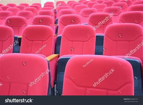 Empty Movie Theater Red Seats Stock Photo 669687751 | Shutterstock