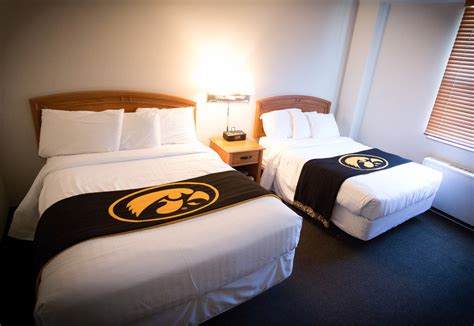 Guest Rooms | Iowa House Hotel - The University of Iowa