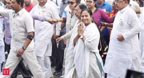 Mamata Banerjee addresses rally in Khidderpore - The Economic Times