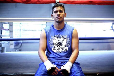 Juan Diaz's relentless boxing style gives way to emphasis on accuracy