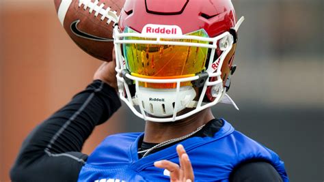 OU football coach Lincoln Riley leaves the door open for Kyler Murray's return in 2019