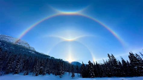 Photographer Captures Rare Yellowstone Double Sun Dog At ‘Just The ...