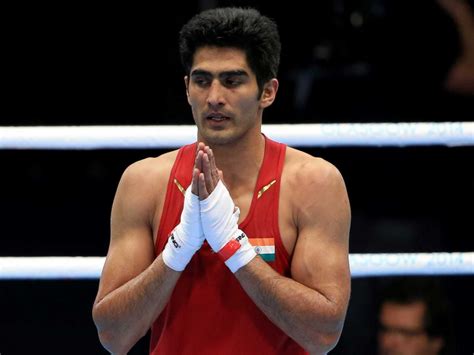 Vijender Singh Biography - Facts, Childhood, Family Life & Achievements