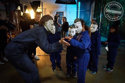 Go behind the scenes of EW's 'Halloween' cover shoot | Michael myers, Behind the scenes ...