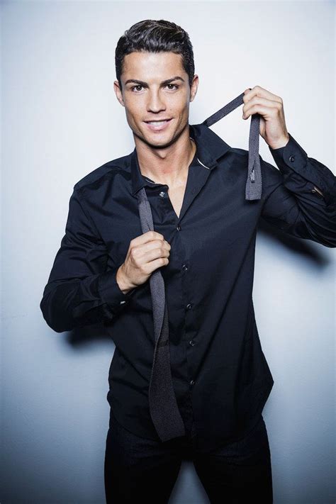 ATTENTION: Cristiano Ronaldo Is Now Single | Cristiano ronaldo haircut ...