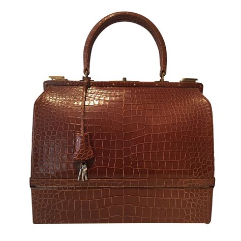 Hermes Vintage crocodile Bag 1950 | The Chic Selection