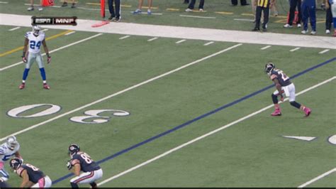 GIF: Devin Hester Scores Touchdown vs. Cowboys | Gifrific