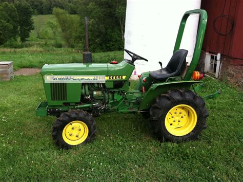 John Deere 650 Tractor 4x4