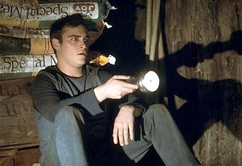 Joaquin Phoenix as Merrill Hess in Signs (2002) - Joaquin Phoenix Photo ...