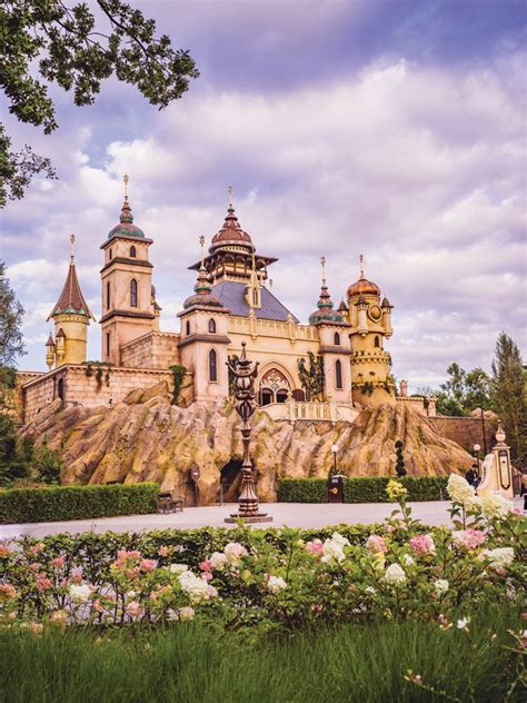 Efteling dark ride Symbolica: Palace of Fantasy wins international Thea ...