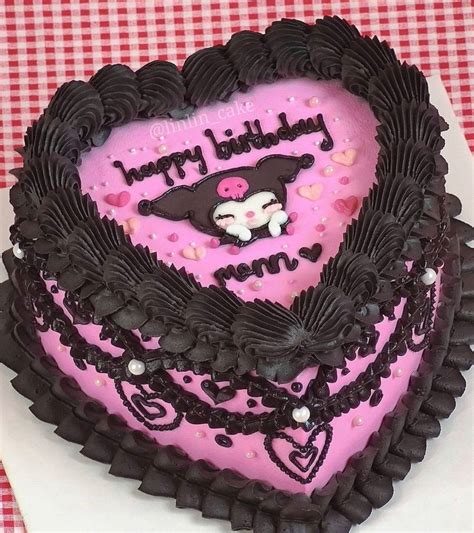liv ༉‧₊˚ on Twitter | Hello kitty cake, Pretty birthday cakes, Hello kitty birthday cake