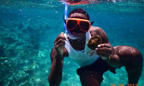 Enjoy Snorkeling in Montego Bay, Jamaica | GetMyBoat