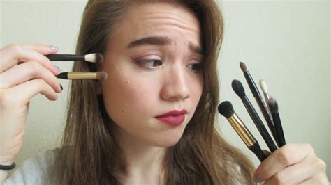 7 Types Of Eyeshadow Blending Brushes & How To Use Them For Your ...