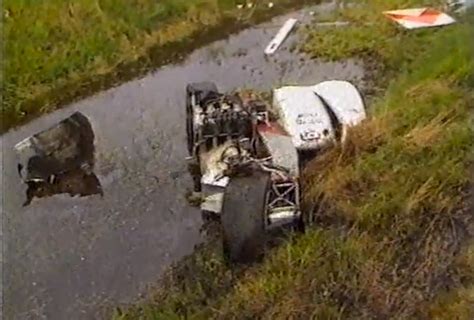 Video: The most famous sidecar crash in history? - Motorsport Retro