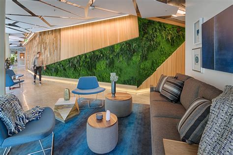 A Tour of Google’s Cool New Mountain View Office - Officelovin'