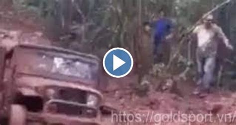 chain breaks pulling jeep full video jeep stuck in mud chain snaps jeep chain snap reddit Chain ...