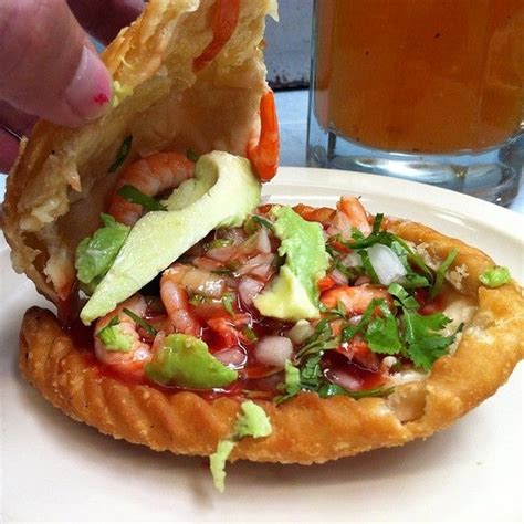 Empanada De Camarón @ Mercado Portales. Mariscos Playa Azul Local 250 ...