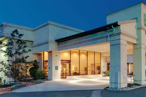 Ramada by Wyndham Fairfield NJ | Fairfield, NJ Hotels