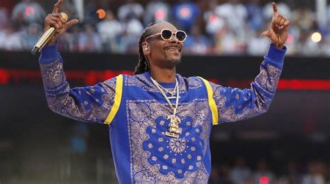 WATCH: Snoop Dogg Gets a Legendary Entry in Call of Duty Mobile ...